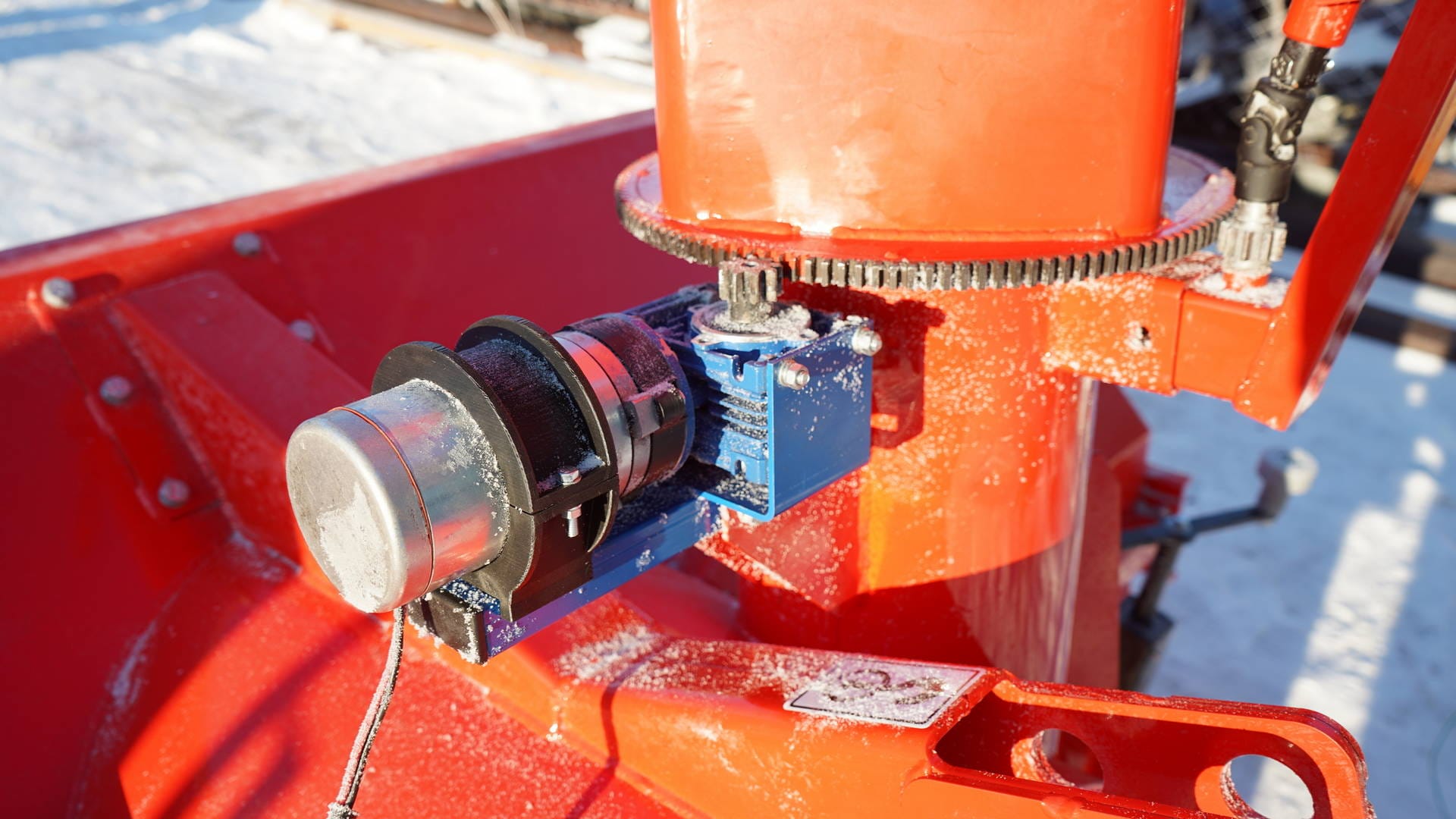 Снегоочиститель (снегоуборщик) шнекороторный навесной Снег-1250/1600/2050 — фото 5