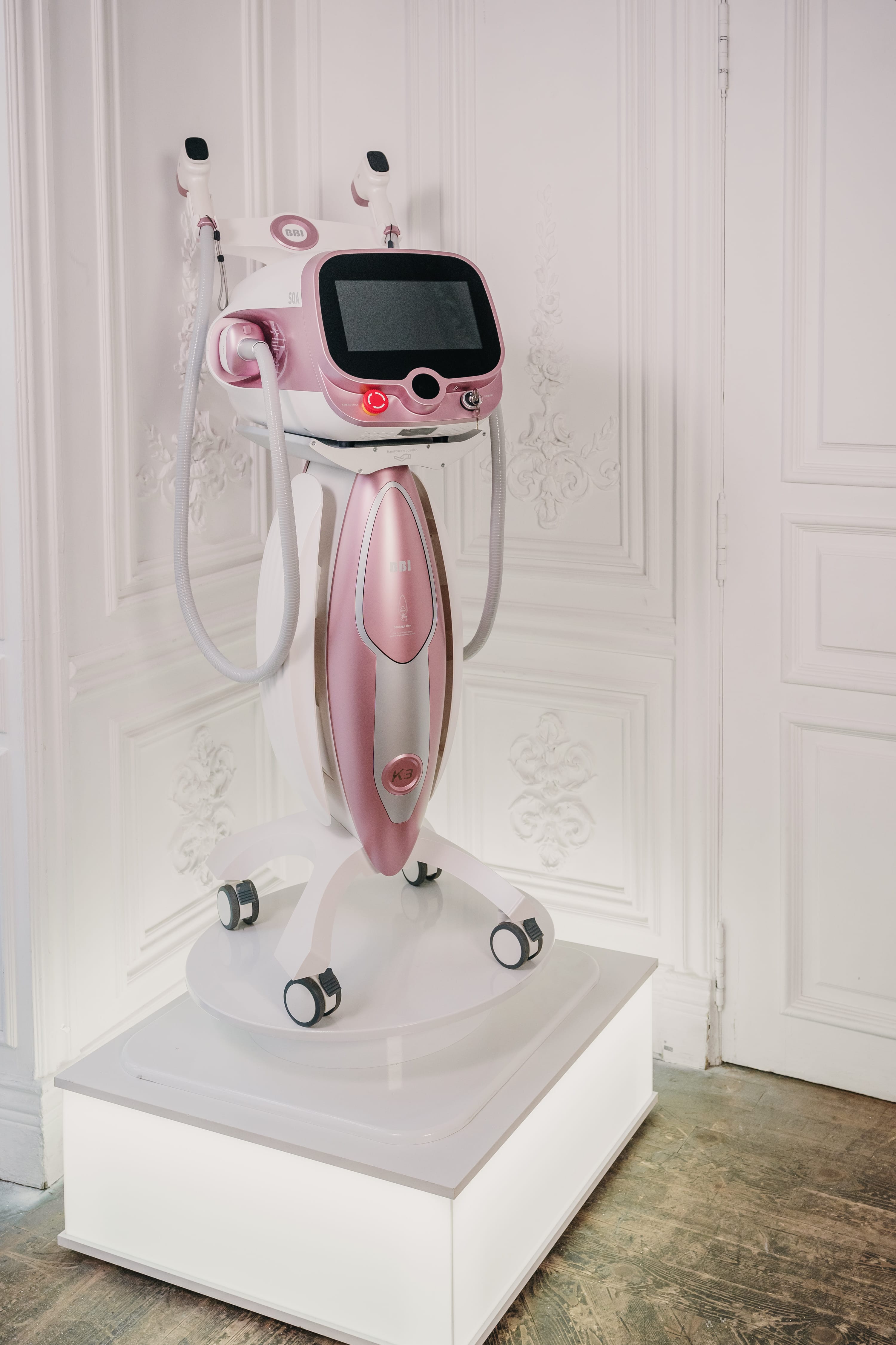 Аппарат для лазерной эпиляции SOA