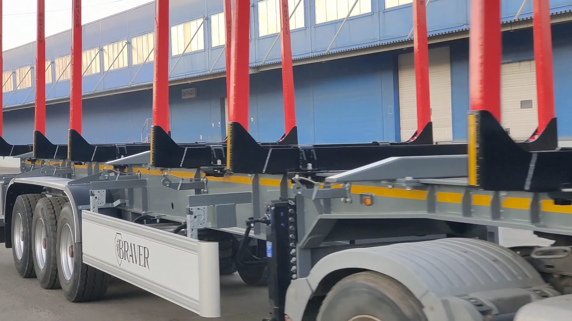 Полуприцеп-сортиментовоз BRAVER на коробах модели BC-330B — фото 7