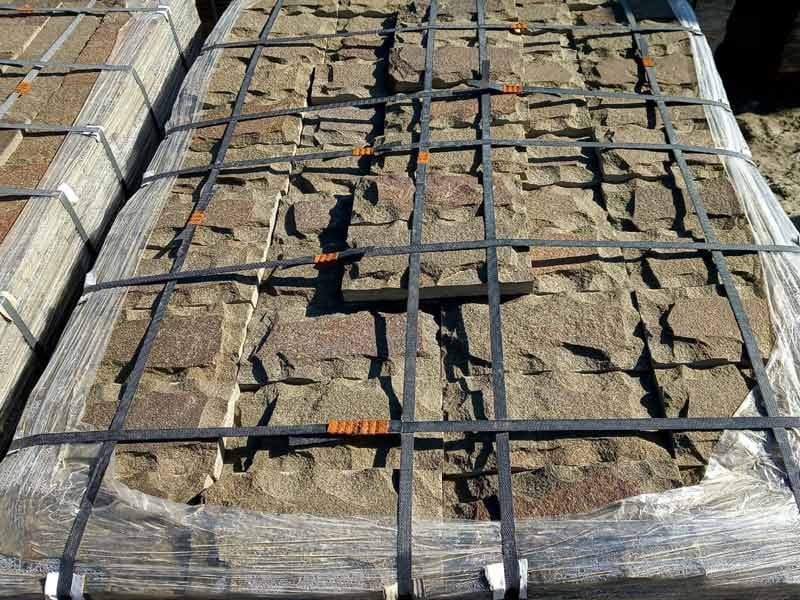 Натуральный камень песчаник серо зелёный со сколом (плитка)