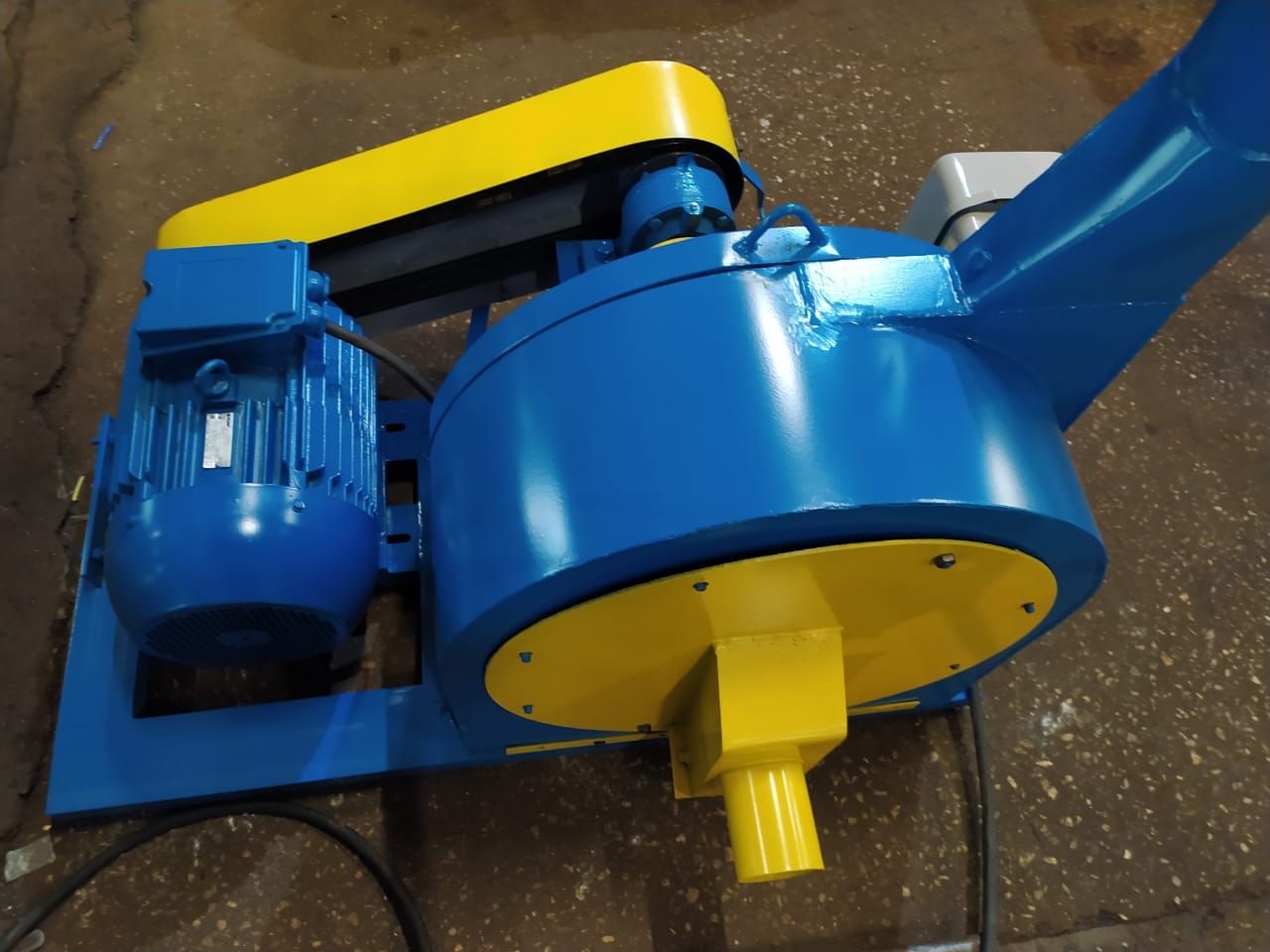 Дробилка зерна ДЗМР-Р (ременная) — фото 2