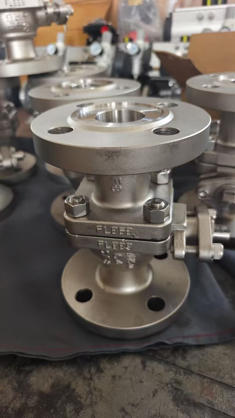 Кран шаровой двухсоставной фланцевый из нержавейки 321, 316Ti с рукояткой, Китай — фото 2