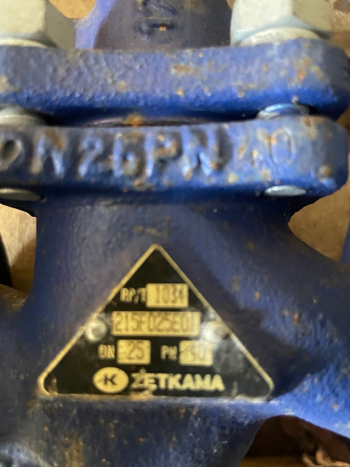 Вентиль запорный стальной фланцевый Zetkama 215F-025-E01 Ру40. — фото 3