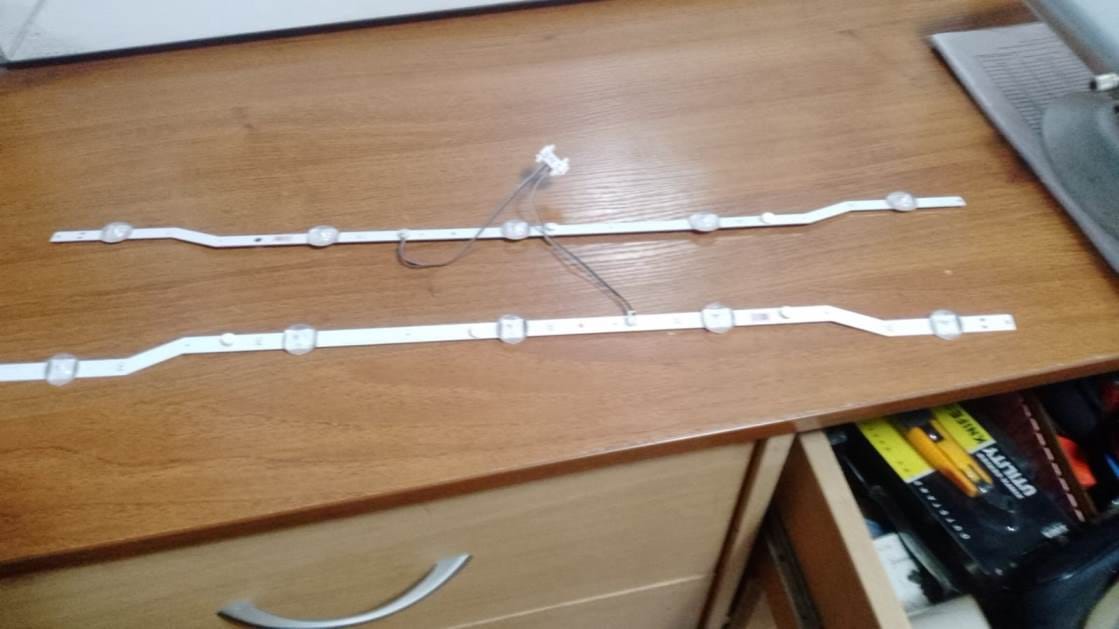 Комплектующие от телевизора Samsung UE32F4500AK — фото 3