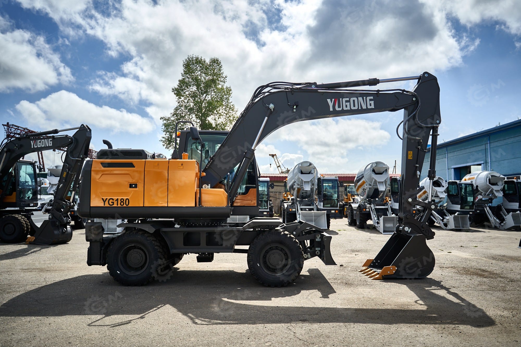 Колесный экскаватор YUGONG YG180 — фото 4