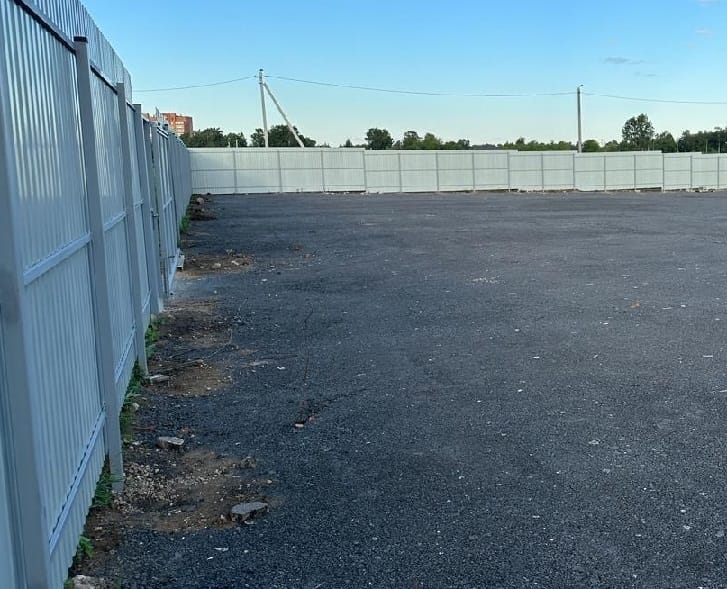 Предлагаю арендовать под производство. Открытая площадка 1200м