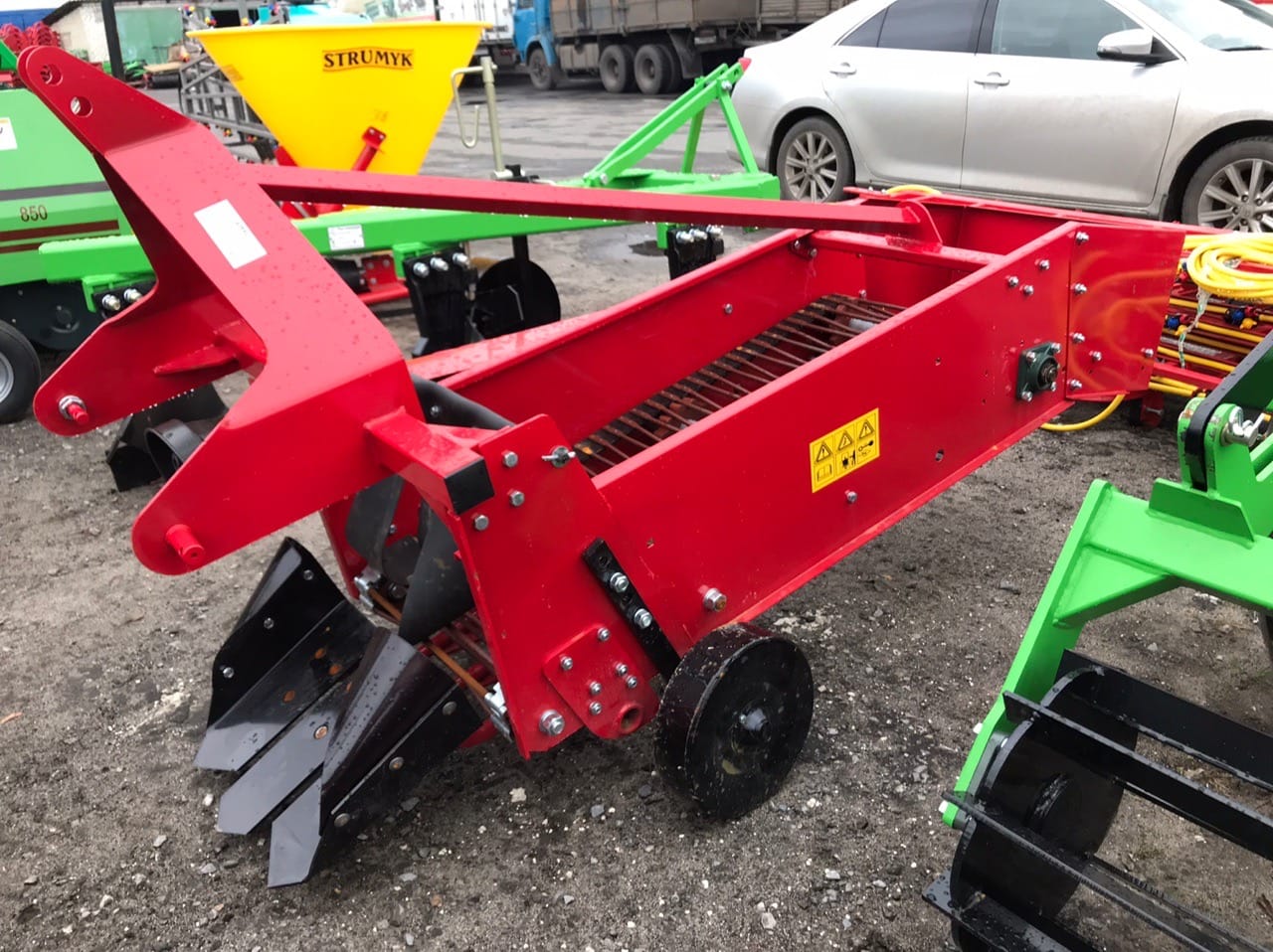Картофелекопалка транспортерноленточная 1-рядная WIRAX