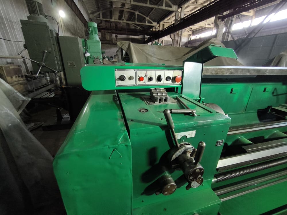 Токарно-винторезный станок TOS SUI 40/2000 РМЦ 2000 мм продам — фото 3