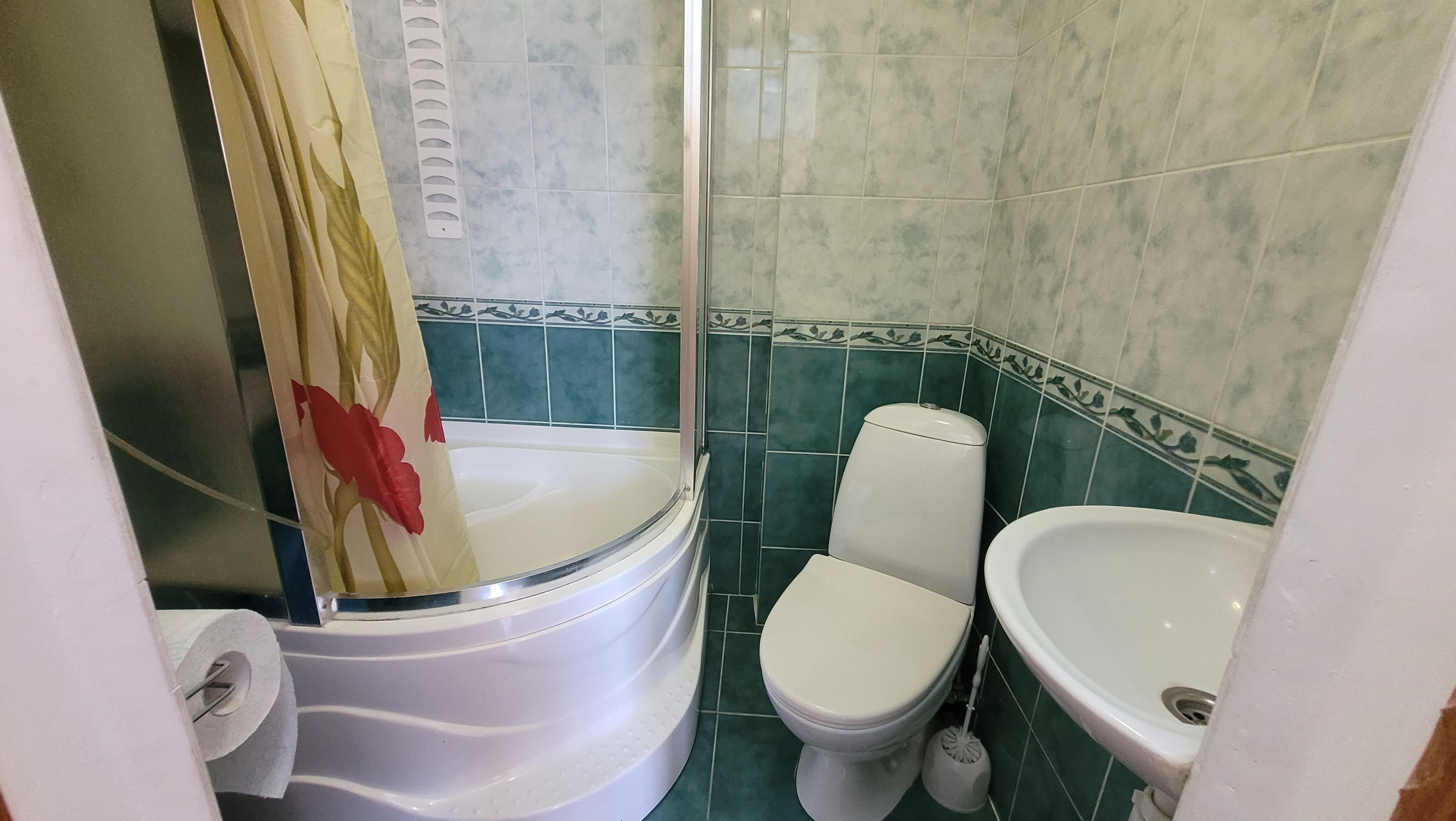 Комфортный номер на 2-х чел, до моря 10 мин. — фото 8