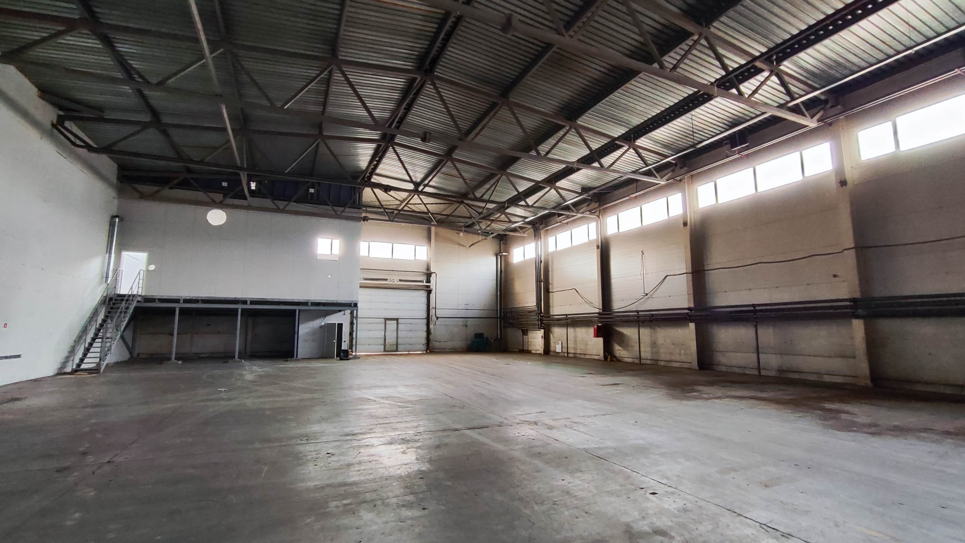 Отличный тёплый склад или производство, 150 кВт, все коммуникации. — фото 5