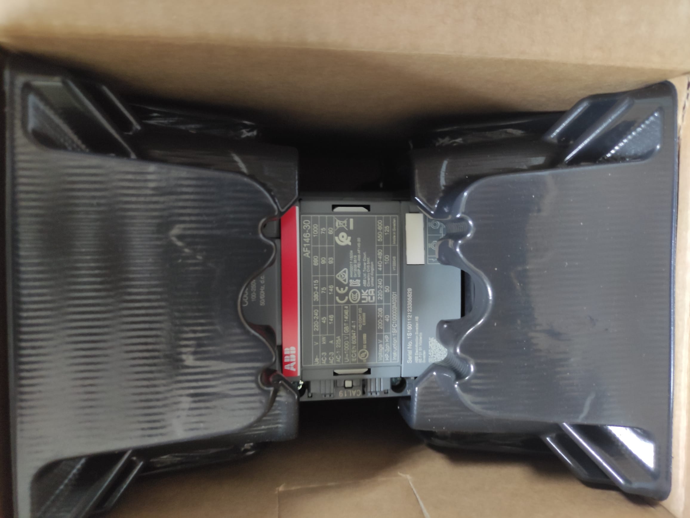 Контактор AF146-30-11-13 с катушкой 100-250В AC/DC