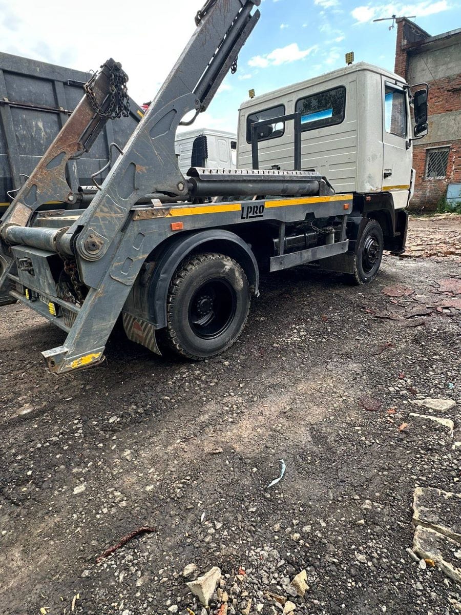 Вывозим строительный и бытовой мусор контейнерами 8 м3, 20 м3, 27 м3 и ГАЗелью 6-13 м3 — фото 3