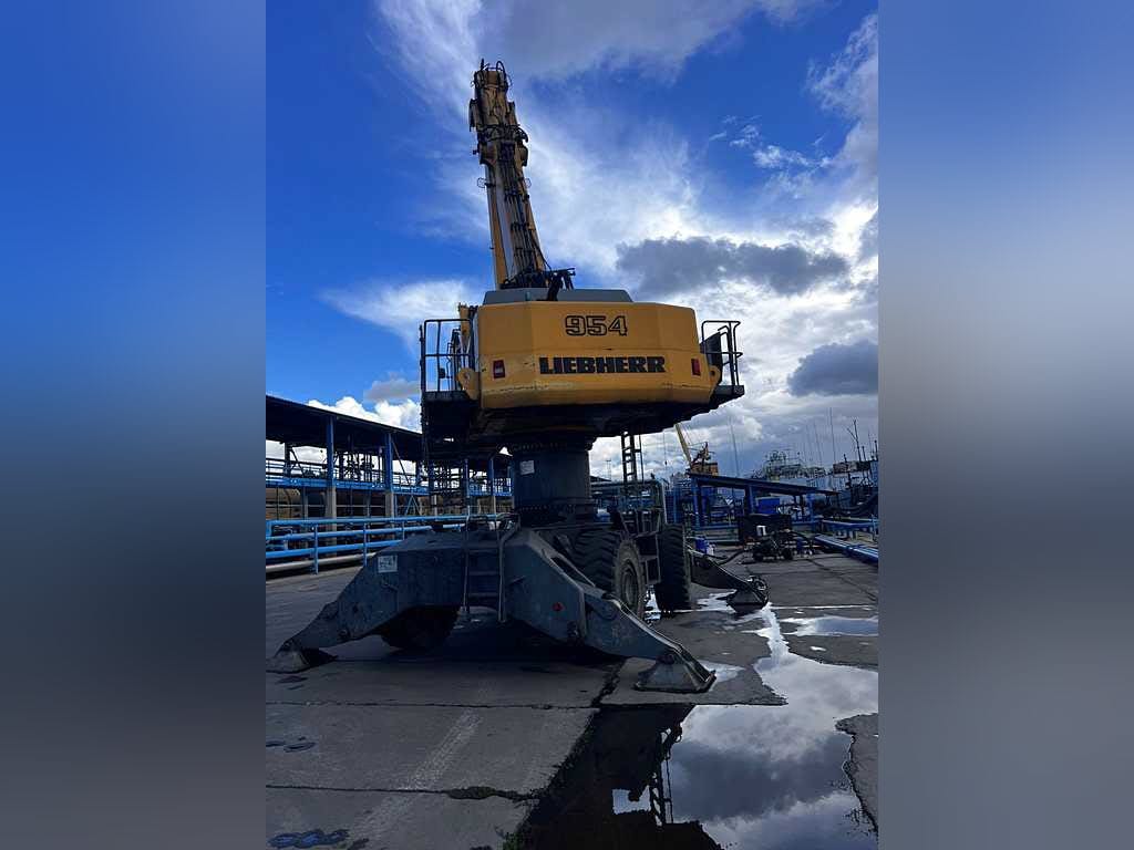 Перегружатель погрузчик Liebherr 954, 2010 г., проставка — фото 4