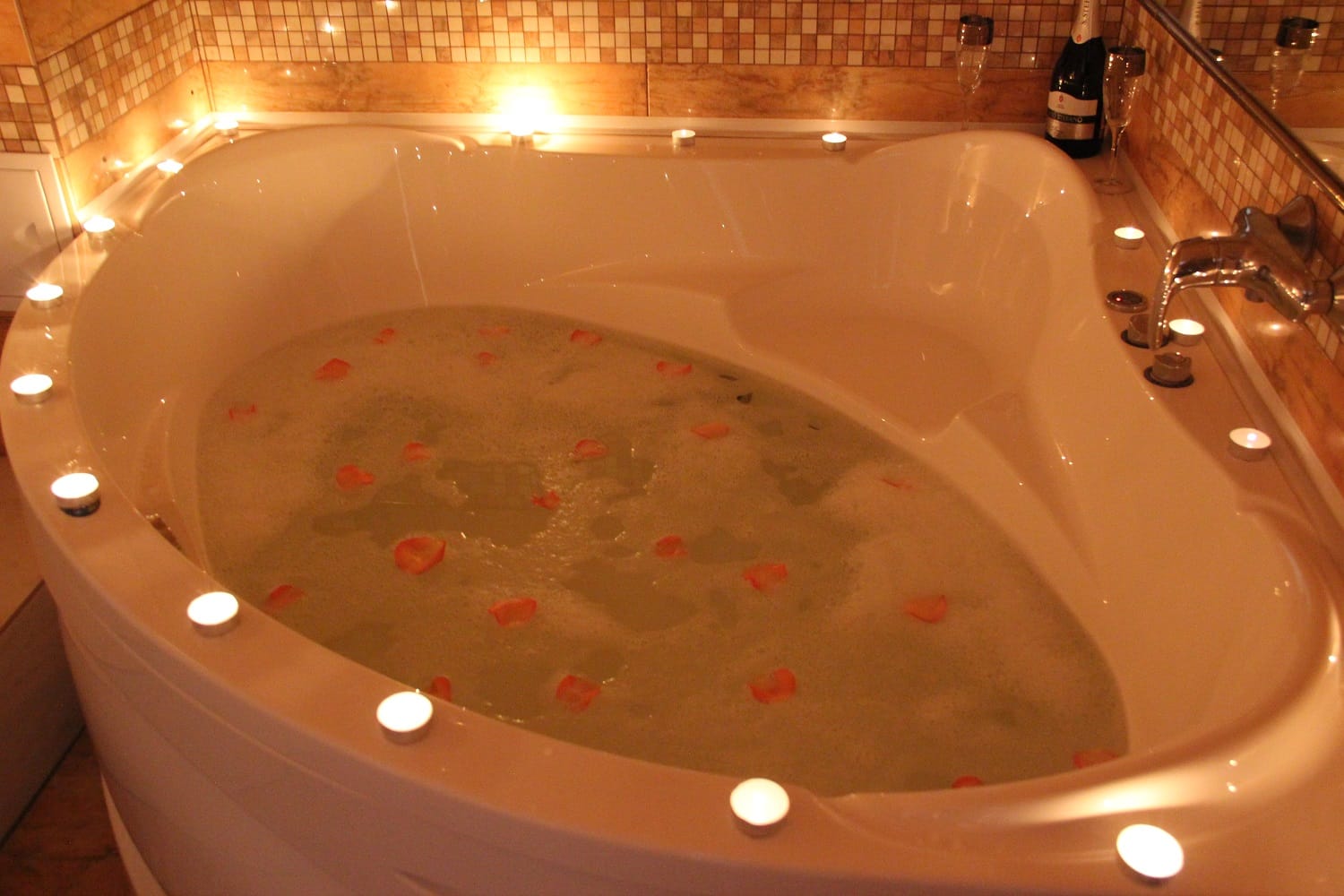 Роскошная двухкомнатная квартира-студия класса люкс c джакузи Николая Панова 50 — фото 9