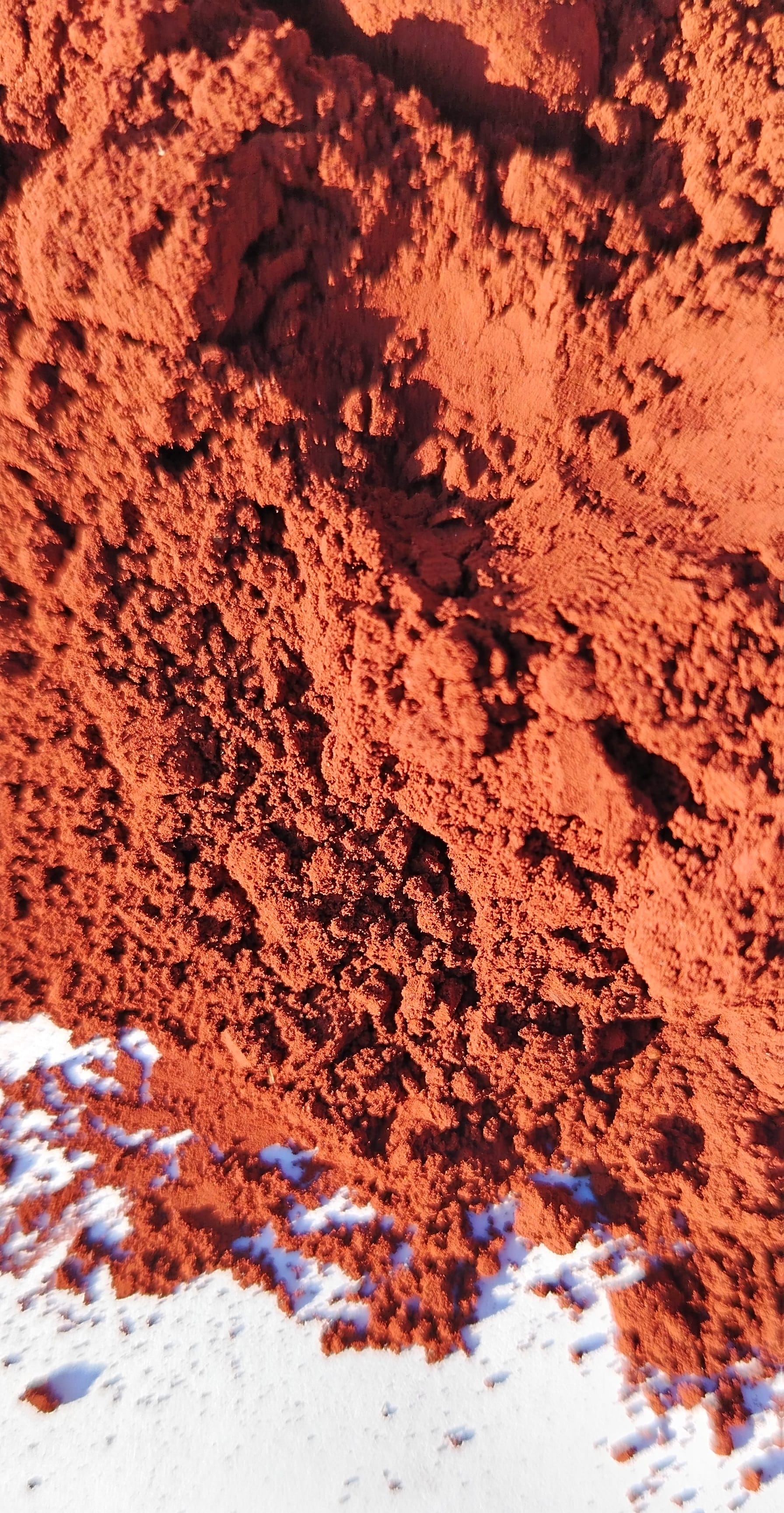 Пигмент сурик железный красный красно-коричневого цвета — фото 2