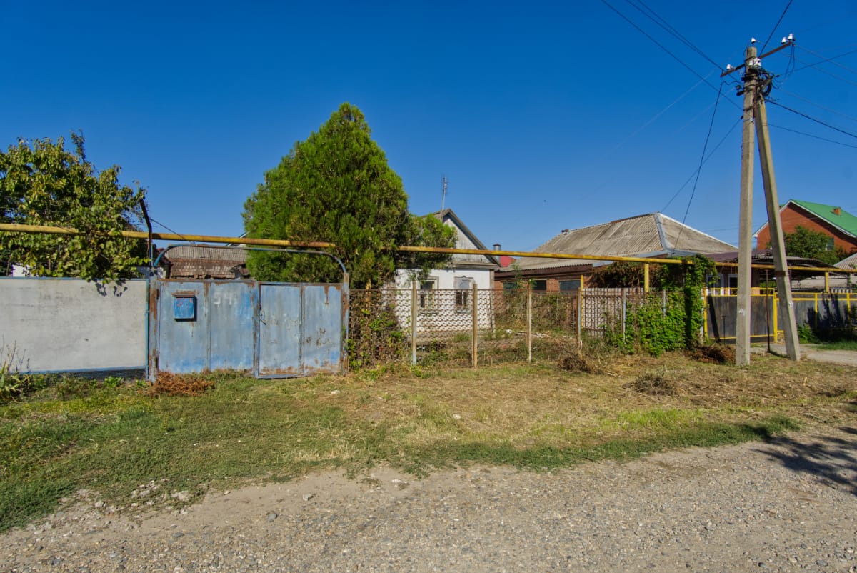 Земельный участок с центральными коммуникациями — фото 3