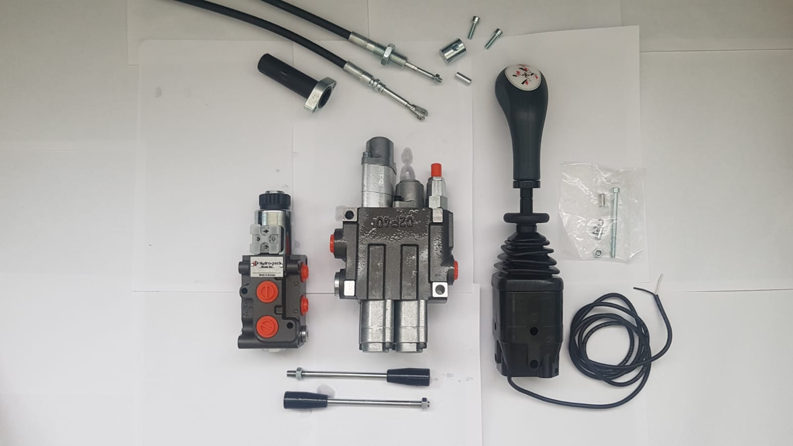 Комплект гидрооборудования на фронтальные погрузчики (джойстик, гидрораспределитель, тросы) — фото 2