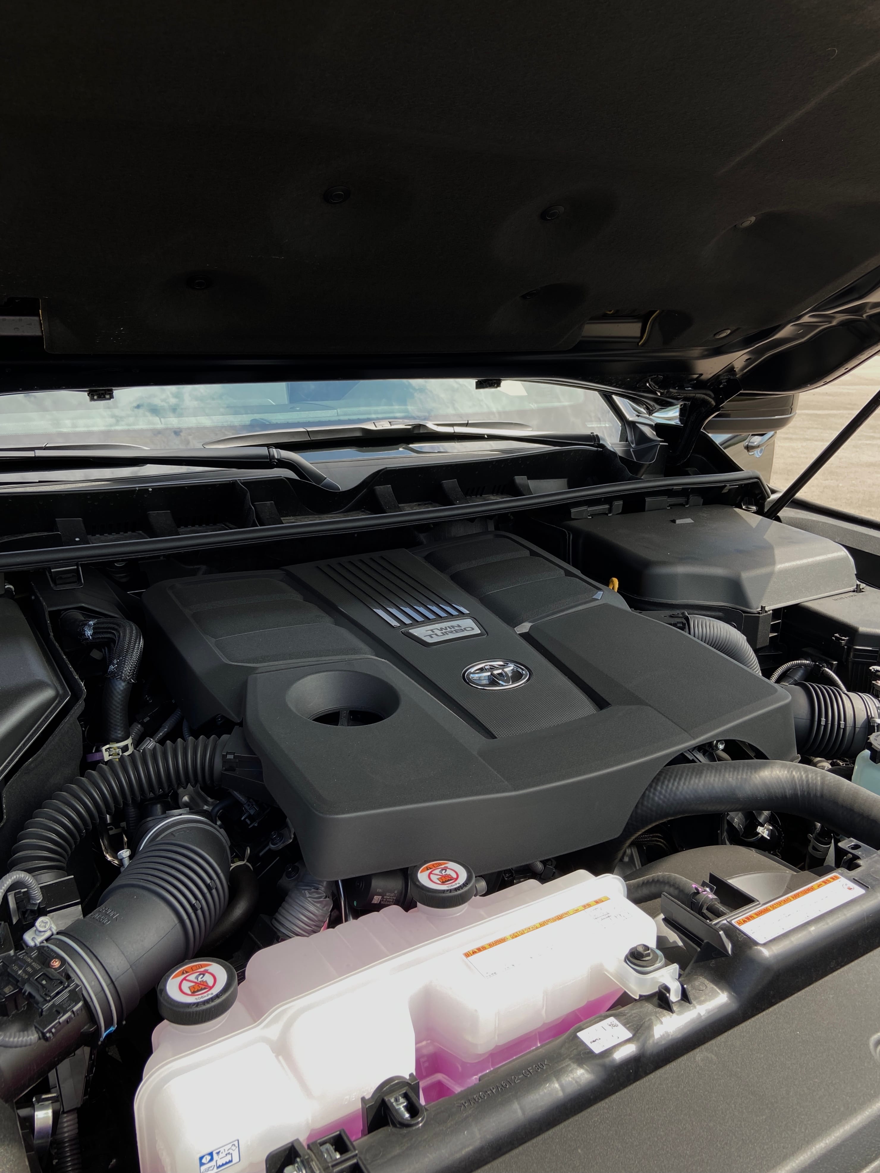 Бронированный Toyota Land Cruiser 300 (B6/В7)  2025 г. — фото 5