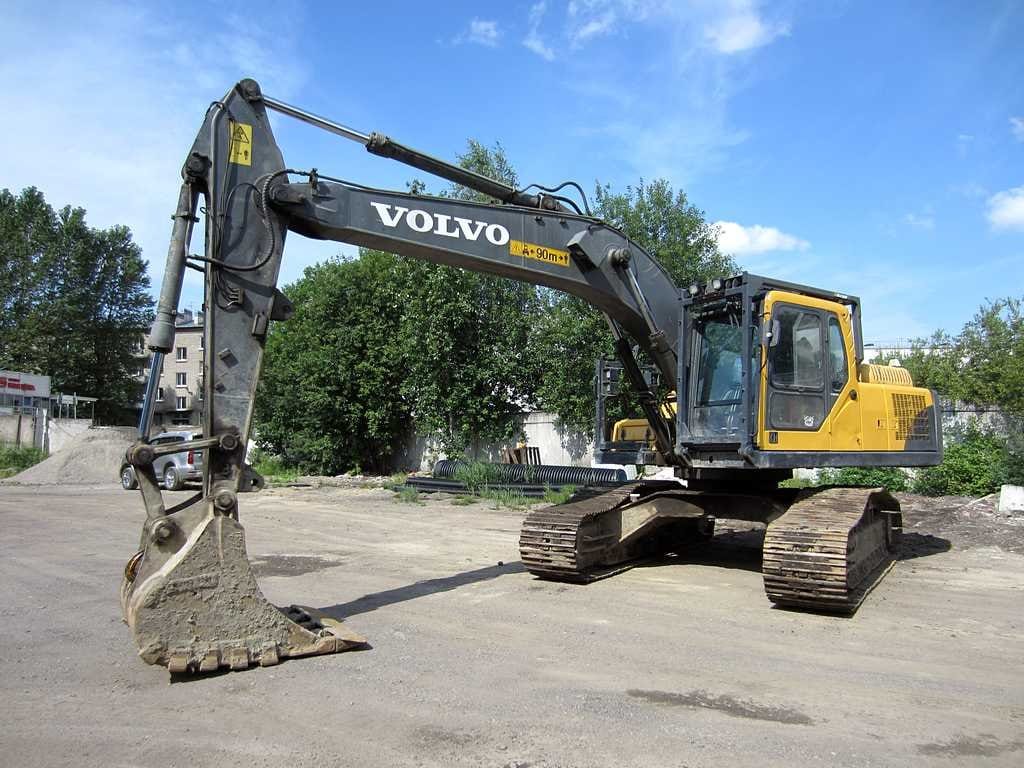 Гусеничный экскаватор Volvo 210, 2012 г, гидролинии — фото 3