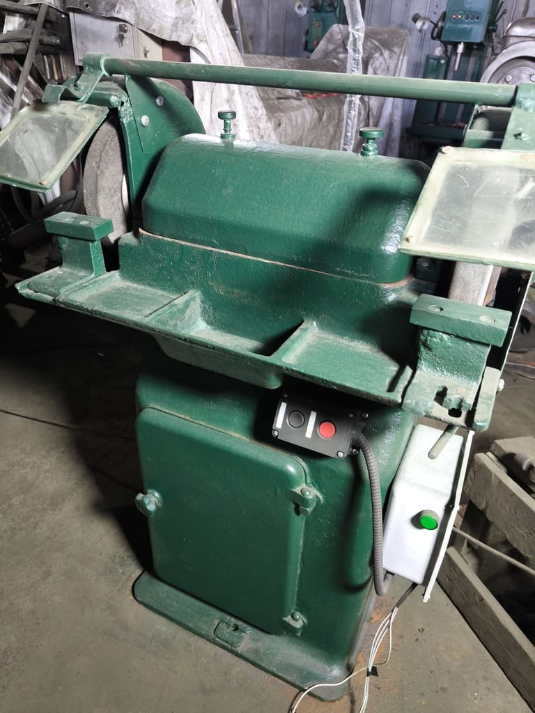 Станок точильно-шлифовальный (наждак) продам — фото 2