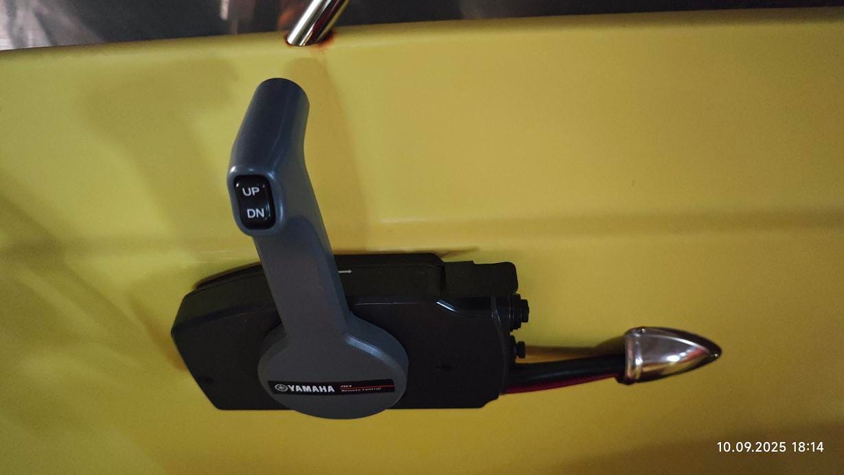 Касатка-700 спорт лодка пластиковая Под ключ — фото 8