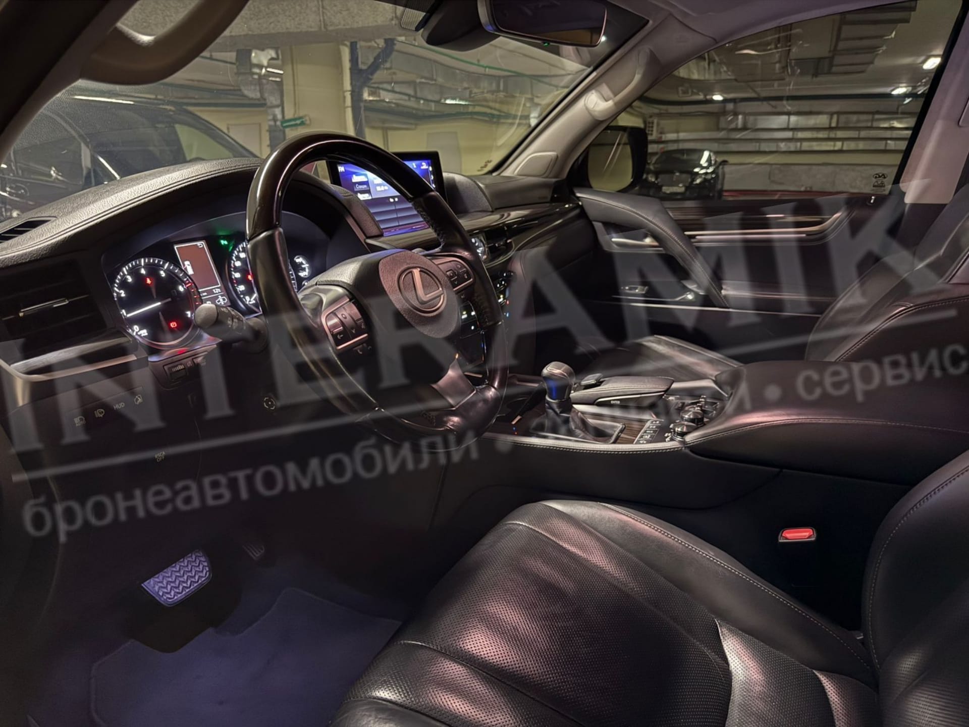 Lexus LX 570 бронированный (В6&amp;amp;amp;amp;amp;#x2F;В7) 2017г. — фото 3