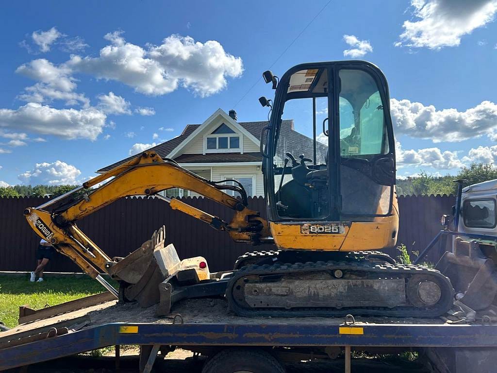 Миниэкскаватор JCB 8025, 2,7 т, 3 ковша + бур — фото 2