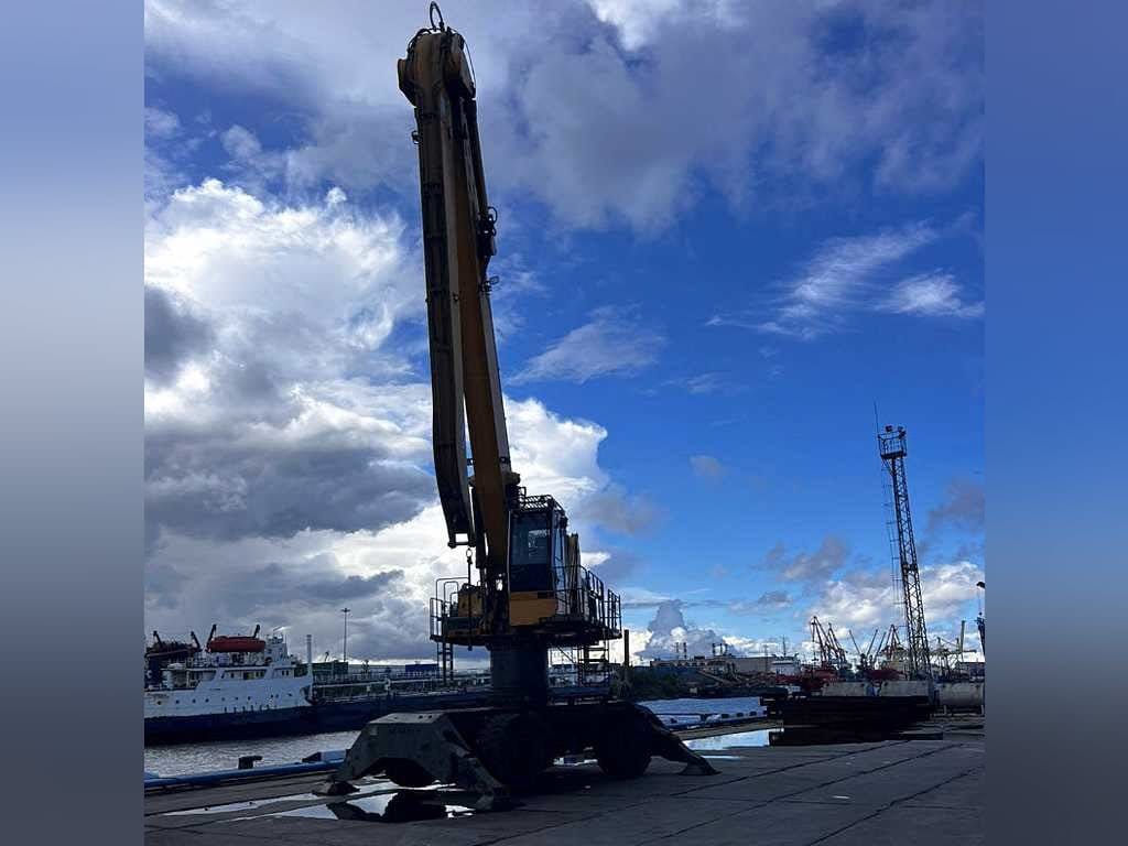 Перегружатель погрузчик Liebherr 954, 2010 г., проставка — фото 5