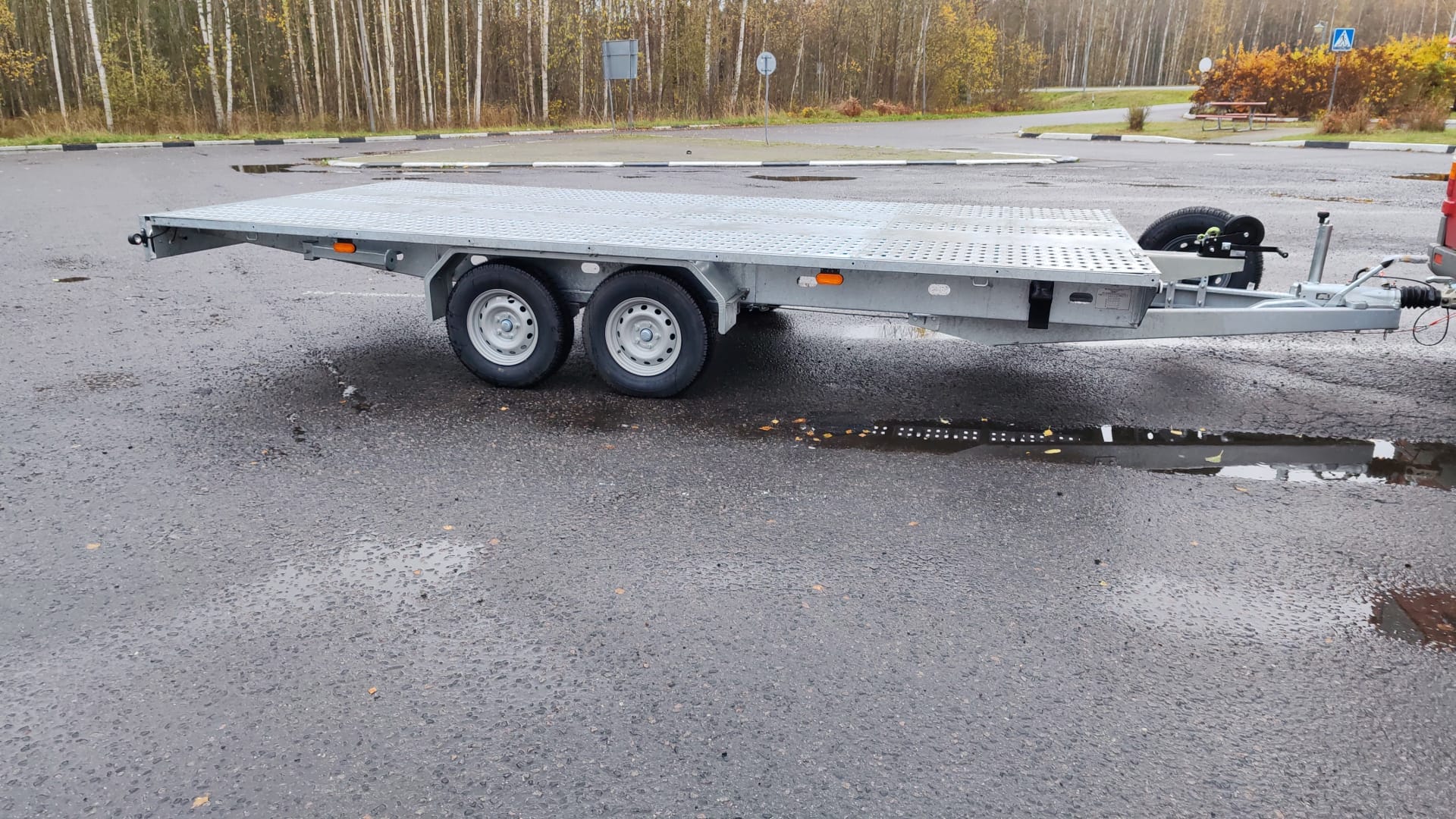 Новый прицеп автовоз,   5.  00м X 2.1м -3500кг