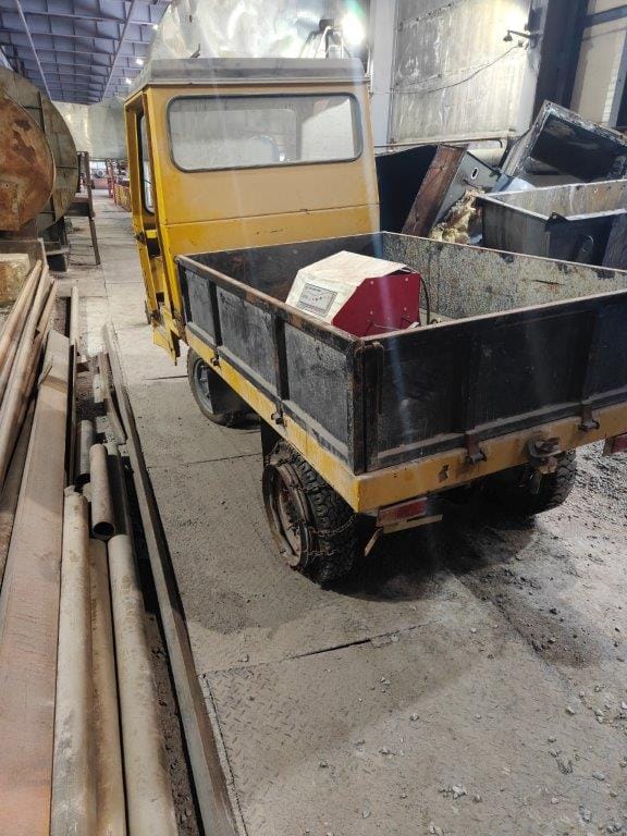 Электротележки ЕП-006.2, ЕП-011.2 с  зарядным устройством и дополнительной АКБ — фото 4