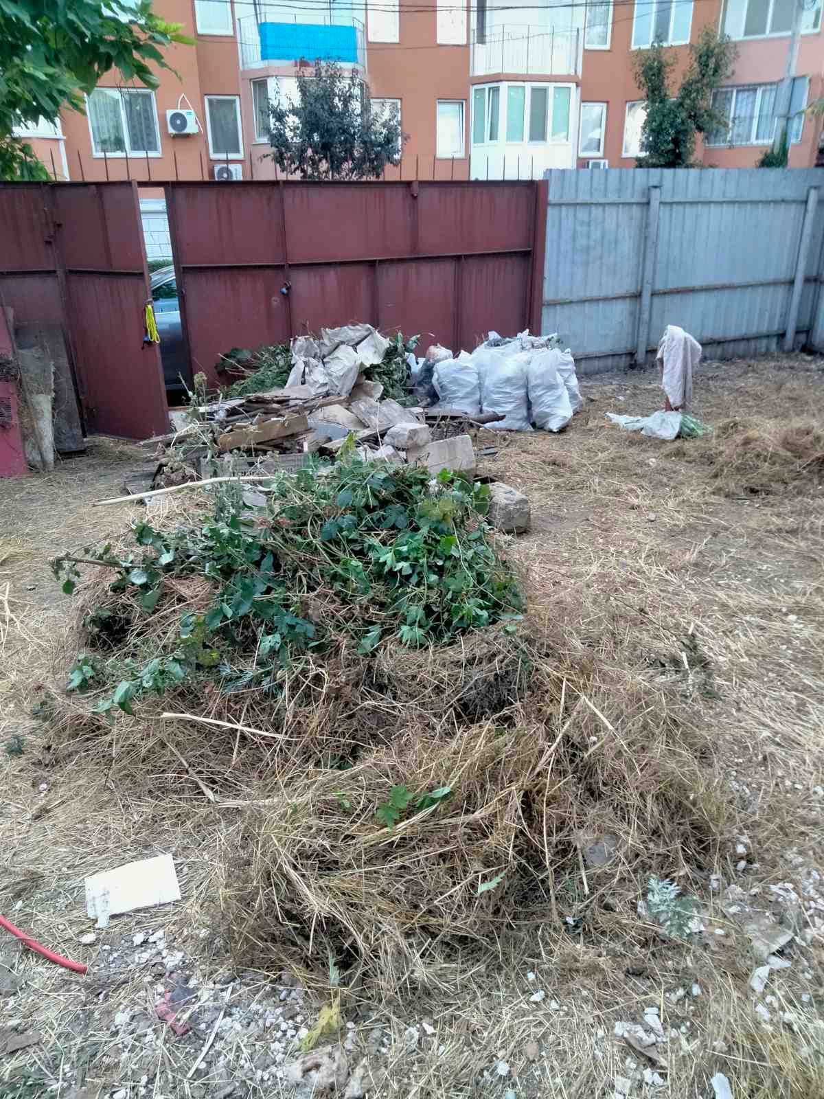 Уборка расчистка участка , территории , вывоз мусора, демонтаж , разнорабочие покос травы -Одеса