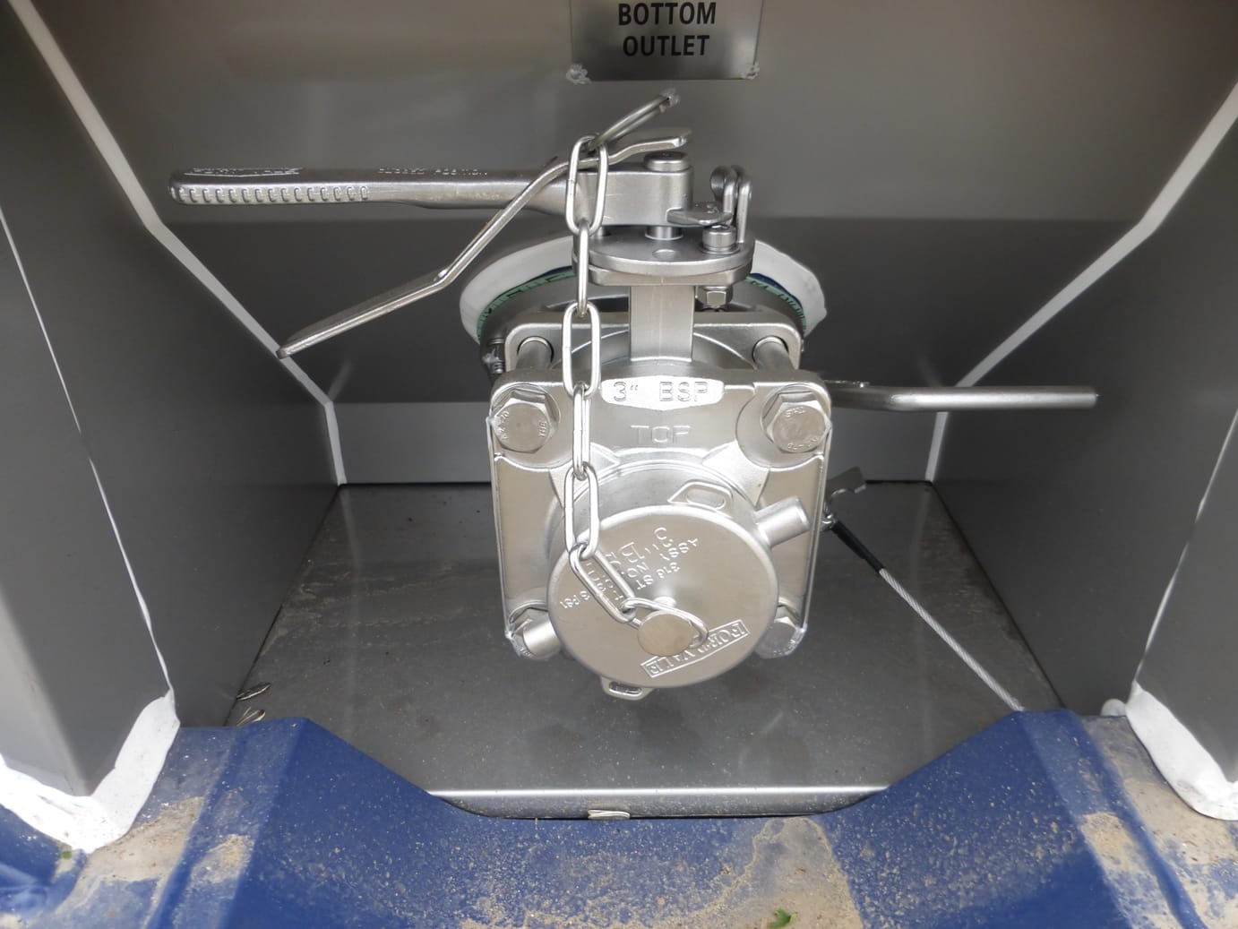 Танк-контейнер объём 21м3 тип Т11, для перевозки изопропилового спирта. — фото 3