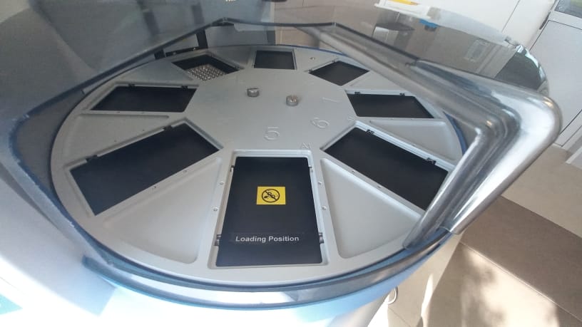 Процессор магнитных частиц для очистки нуклеиновых кислот, клеток и белков Kingfisher Flex — фото 3