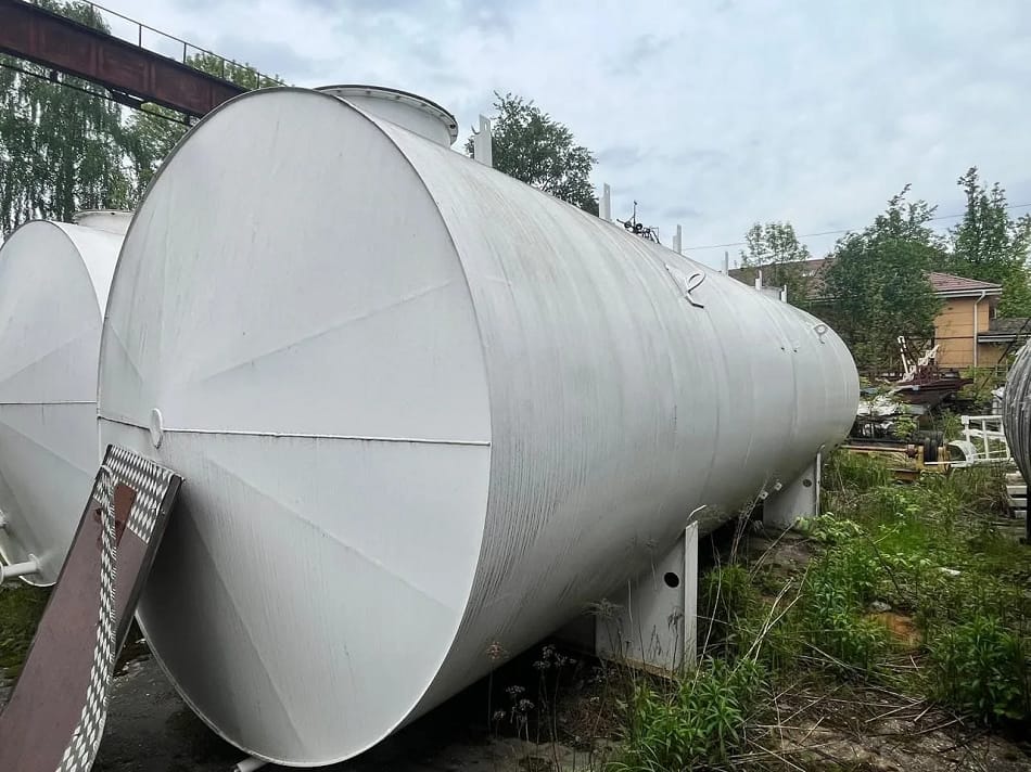 Ёмкость (резервуар) из нержавейки V50м3.