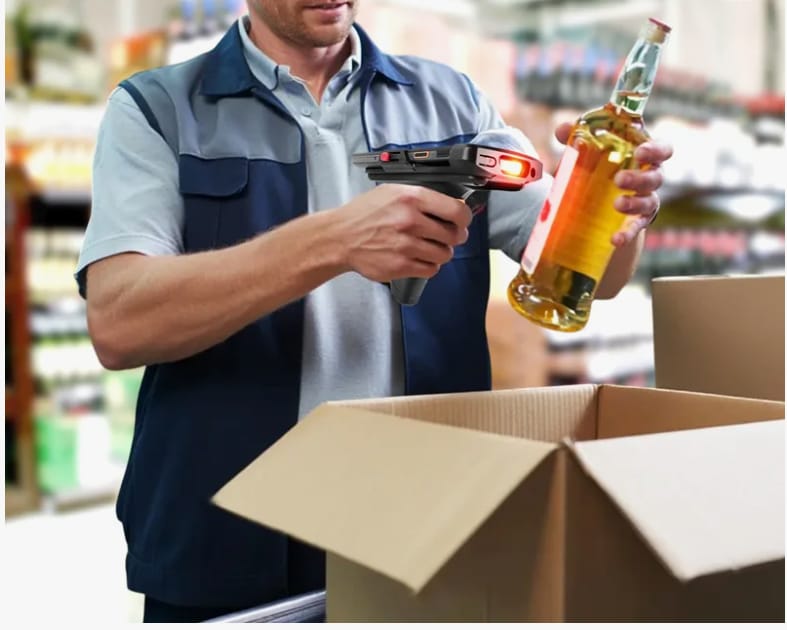 Сборщики заказов на склад алкогольной продукции