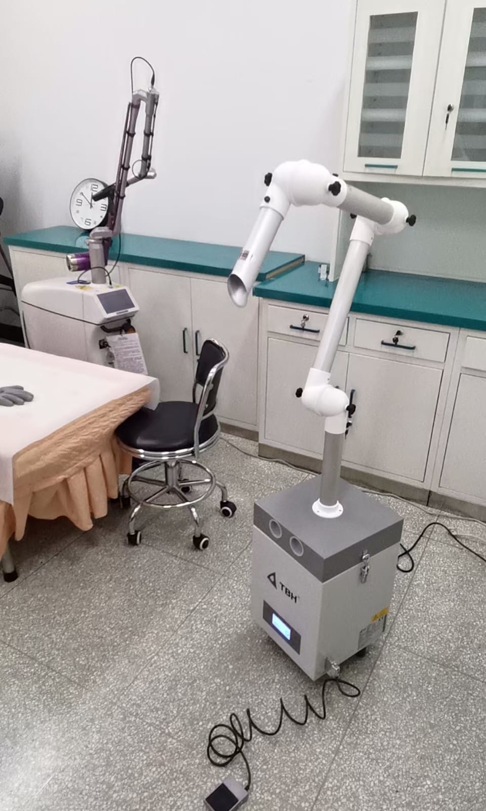 BF 10 SET D эвакуатор дыма для лазерной хирургии — фото 2