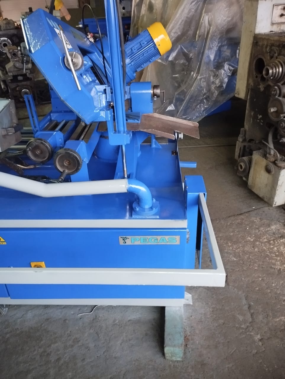 Продаем фрезерный станок ГФ2171С5 под модернизацию