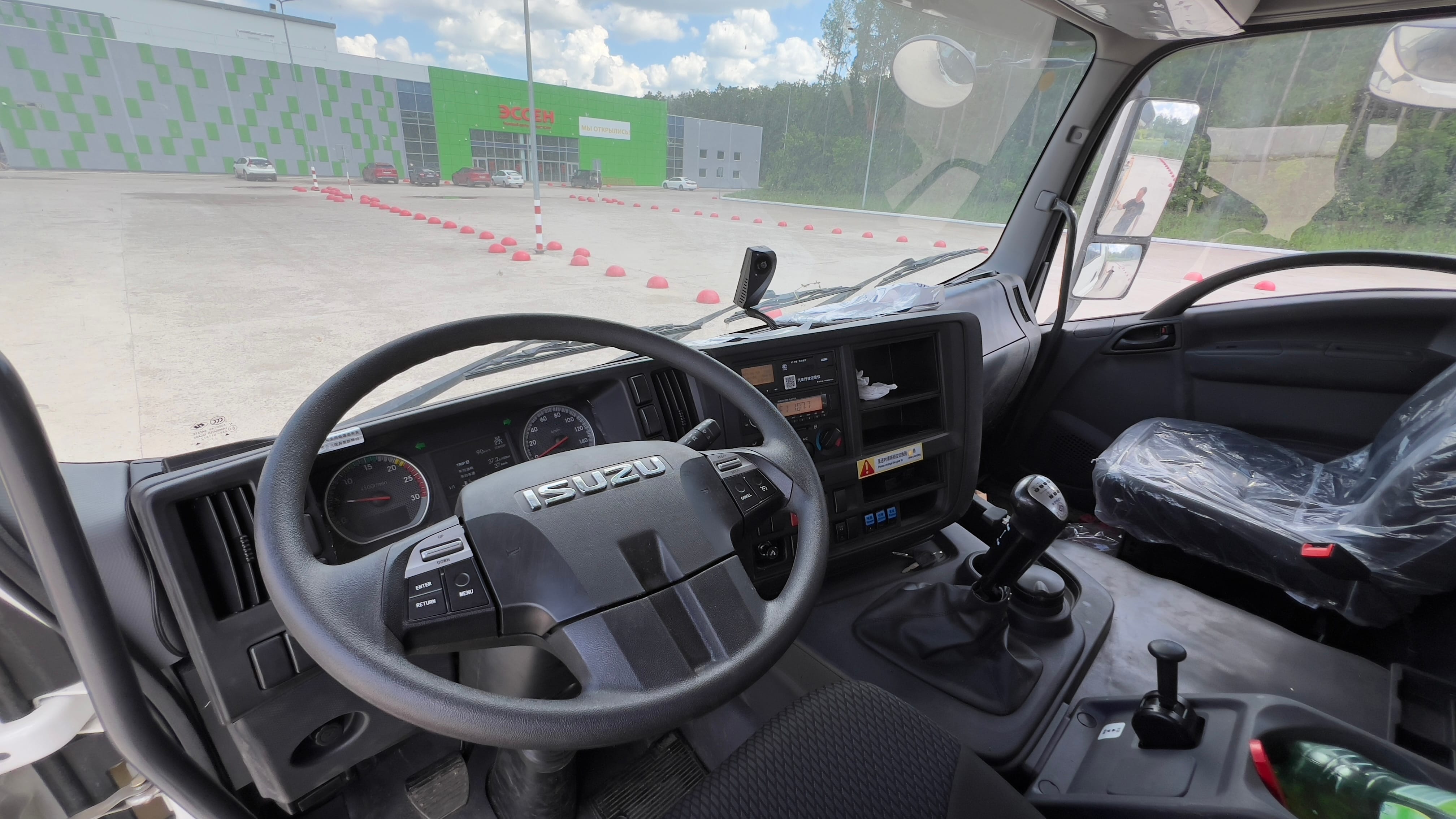 Автобетононасос SHAILER 38X-RZ на шасси ISUZU 6x4 — фото 10