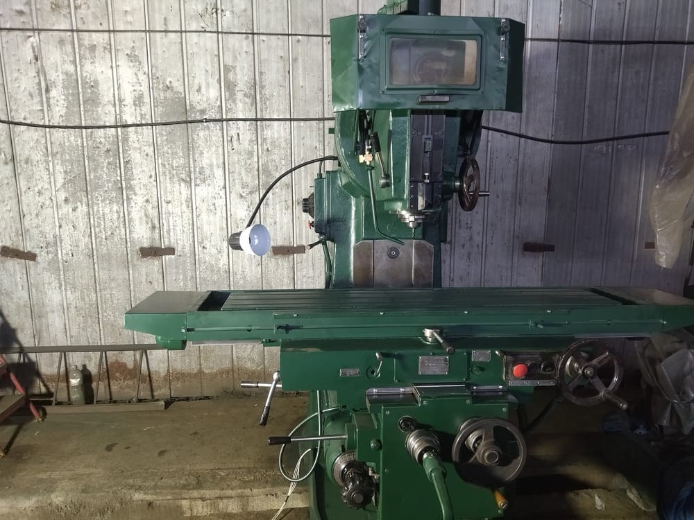 Станок вертикальный консольное-фрезерный ВМ127 продам Владивосток. — фото 3