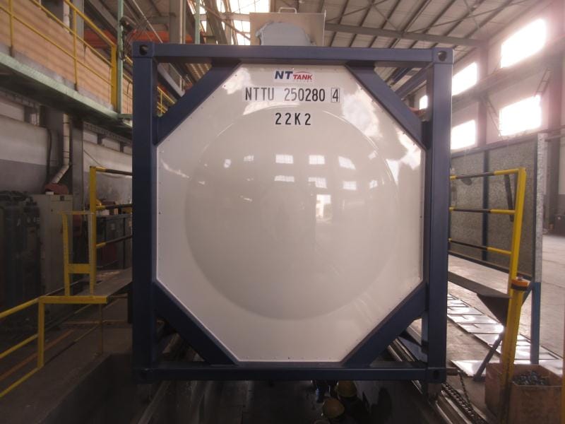 Танк-контейнер тип Т11 объём 25м3 для перевозки щелочных элементов, новый. — фото 2