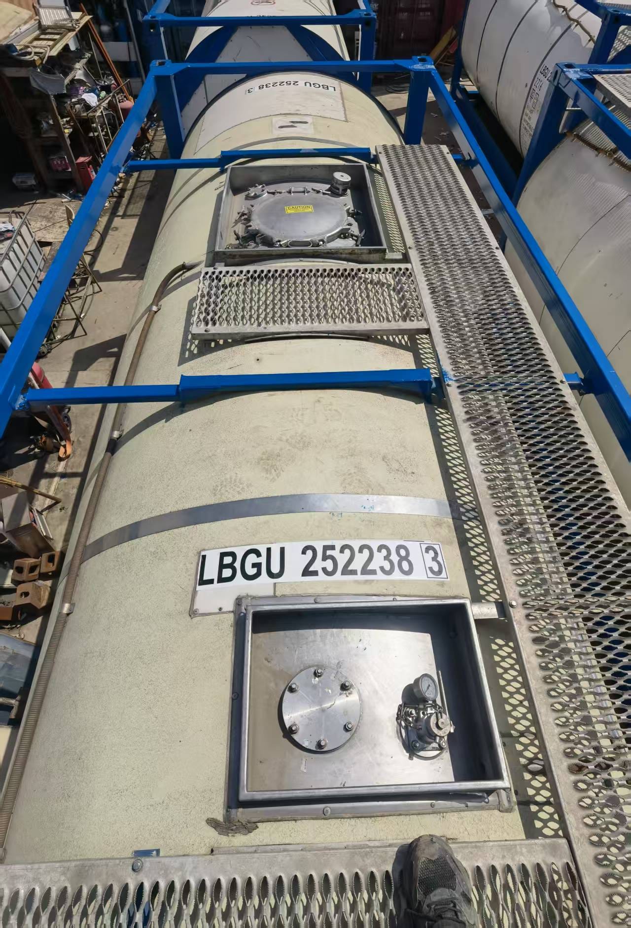 Танк-контейнер 25000 литров, 2007 год Отличное состояние — фото 4