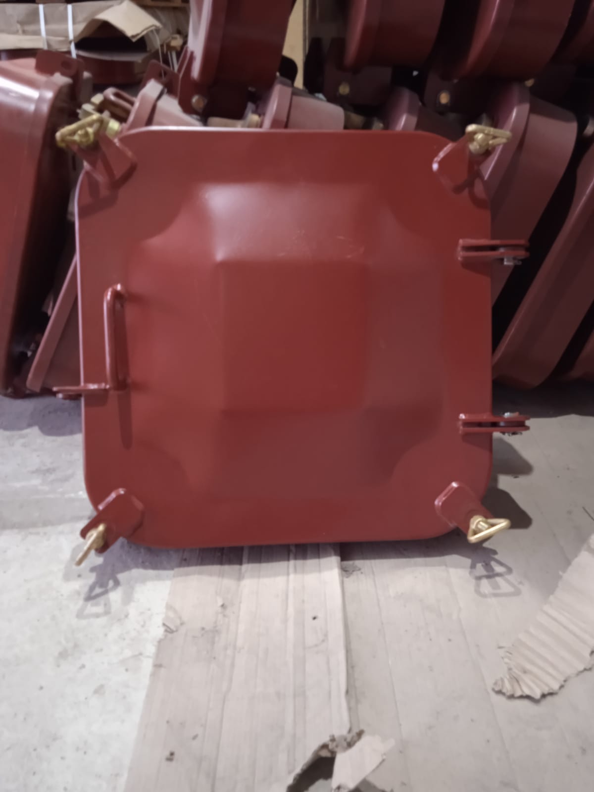 Крышки судовые на барашках штампованные — фото 8