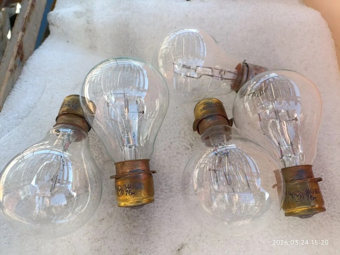 Лампа прожекторная ПЖ 24-340 тепловозов ТГМ 23