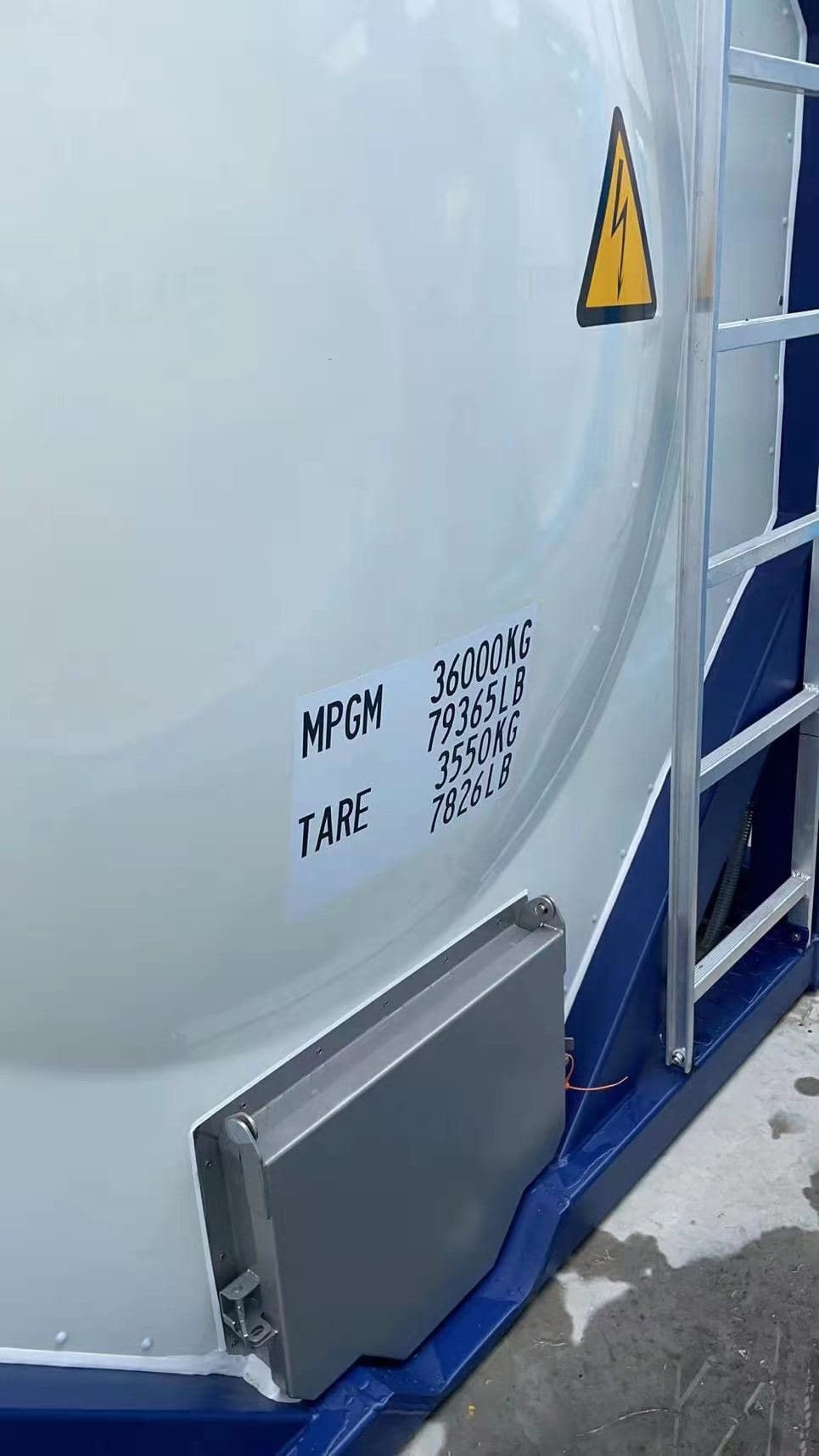 Танк-контейнер объём 21м3 тип Т11, для перевозки маслосодержащих продуктов. — фото 2