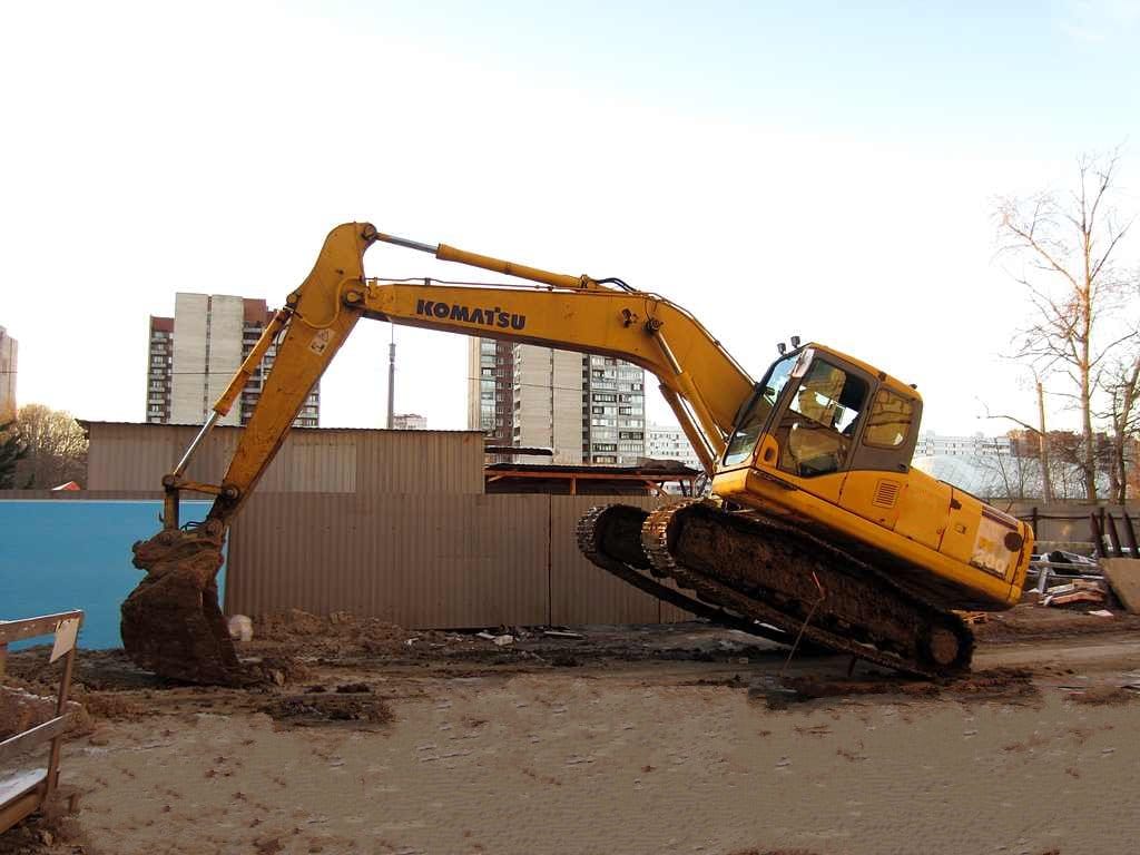 Гусеничный экскаватор Komatsu 200, 2010 г, идеал.сост — фото 3