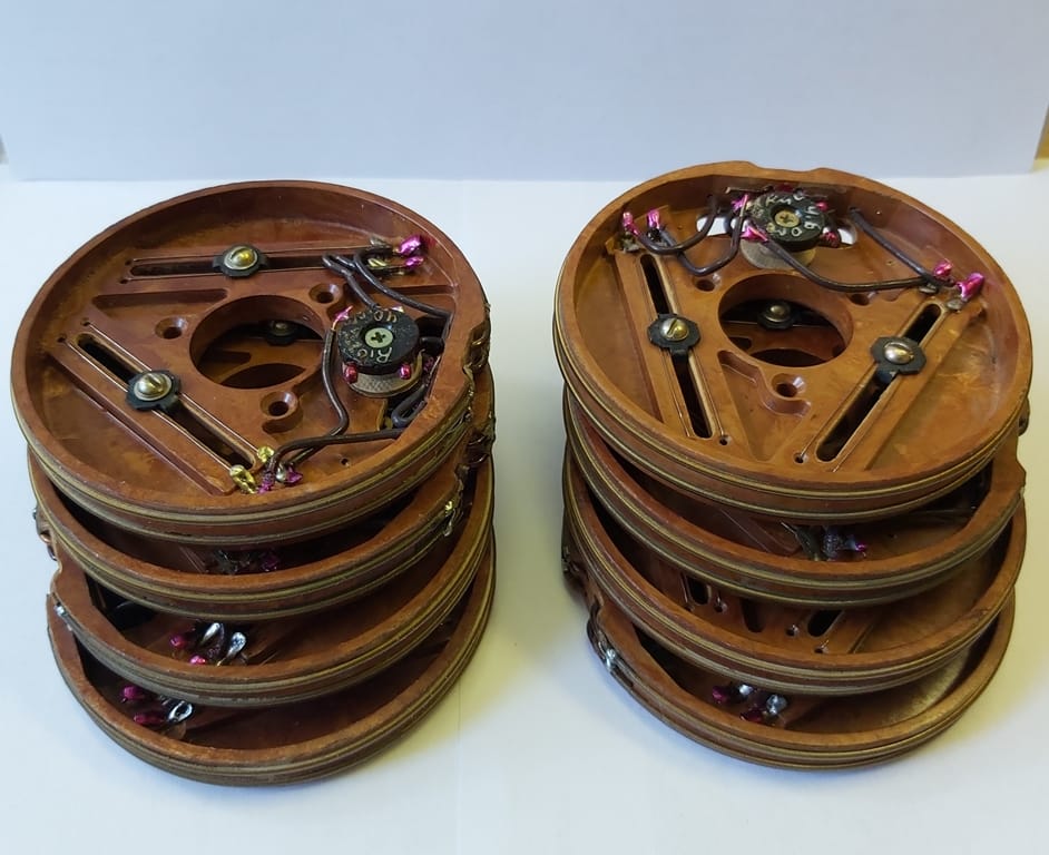 Реохорды на каркасе от самописцев, цена 1000 руб/шт.