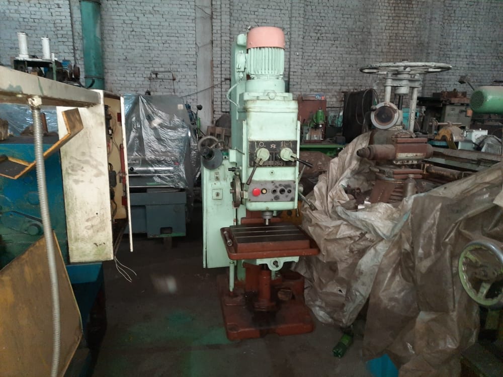 Вертикально-сверлильный станок 2Н125