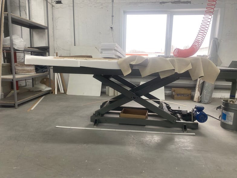 Стол подъемный ножничного типа с электроприводом — фото 4