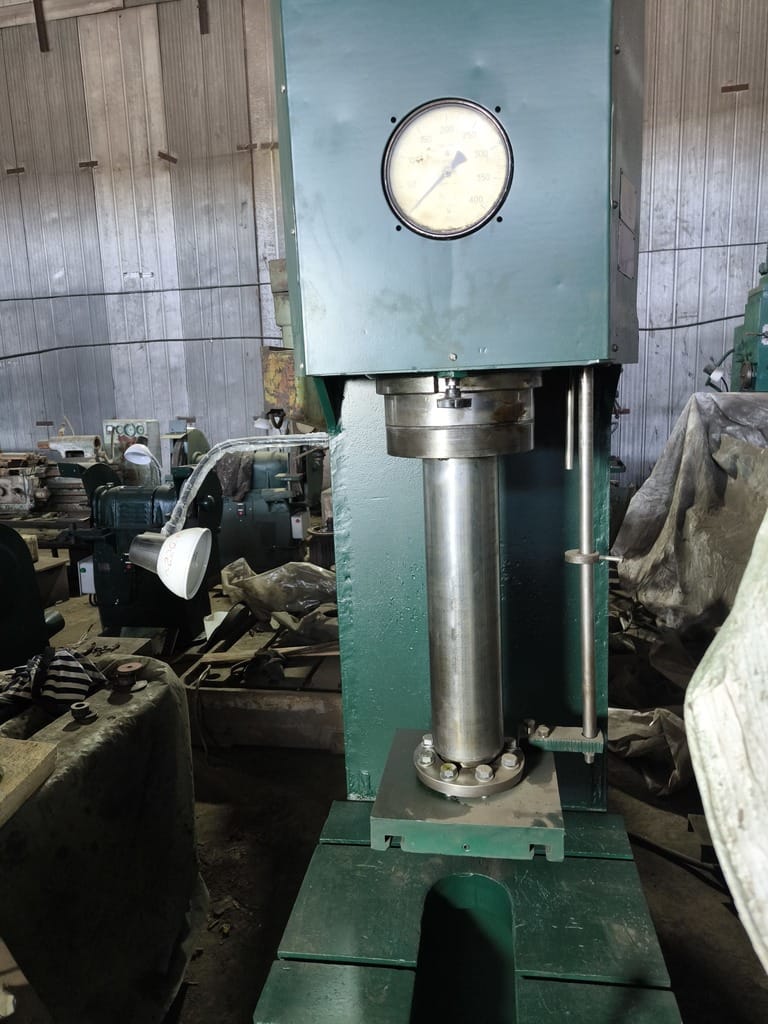 П6326 Пресс гидравлический одностоечный правильно запрессовочный