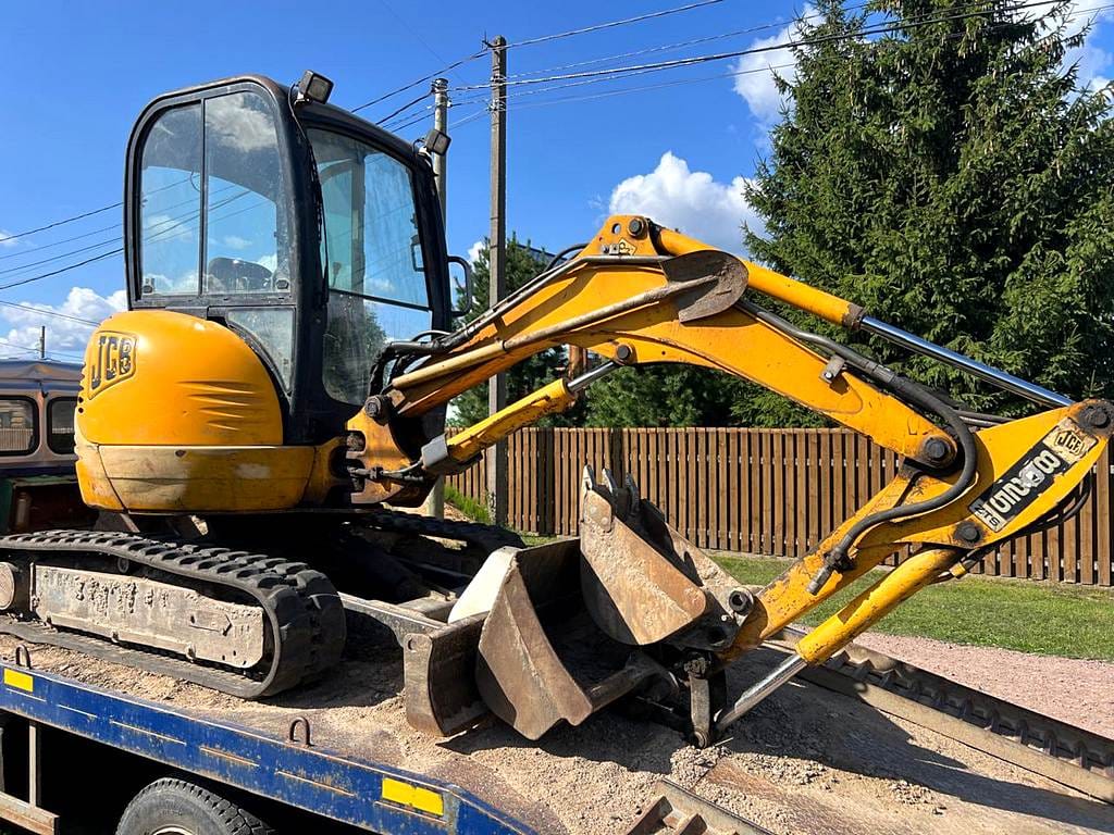 Миниэкскаватор JCB 8025, 2,7 т, 3 ковша + бур